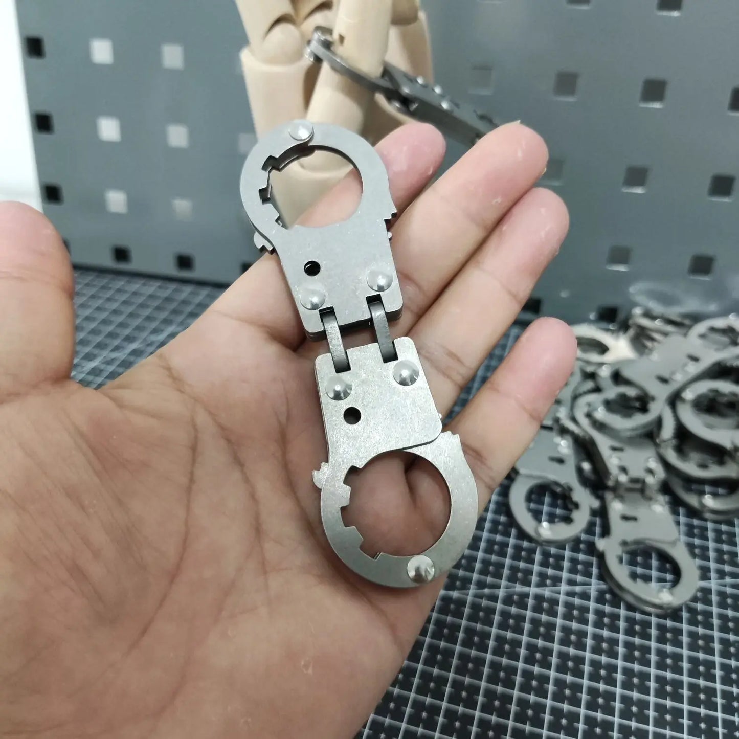 Thumb Lock Buckle Toe Lock Buckle SM Bondage Handcuffs Adult Games Sex Toys For Couple Cosplay Stainless Steel Erotic Products